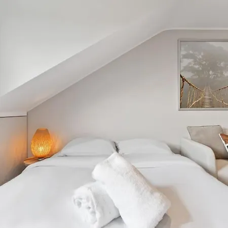 Modern Limpertsberg Near Center * Luxembourg