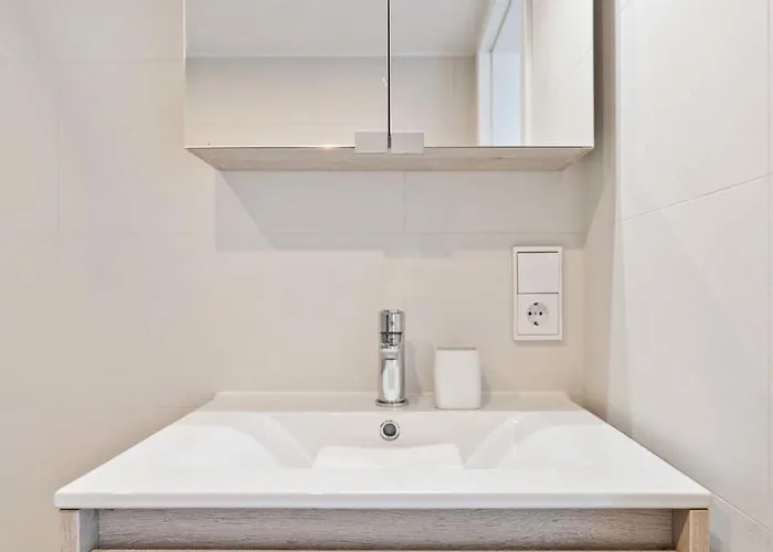 Modern Limpertsberg Near Center Apartment